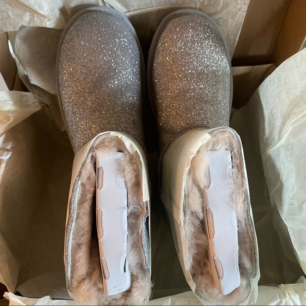 UGG Mini Bailey Bow Silver Sparkle Boots - Picture 7 of 15